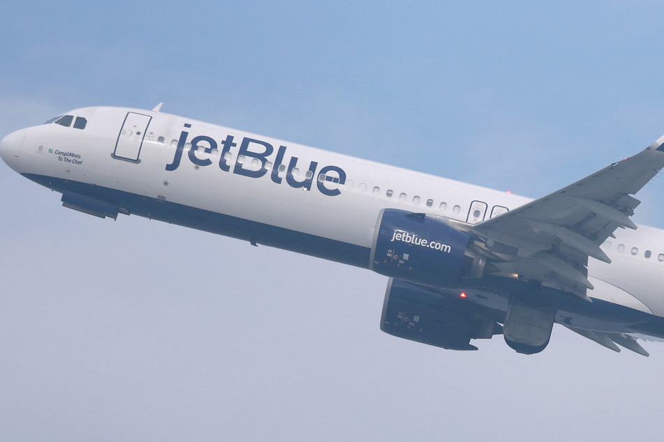 Commercial pilot almost collided with US military plane near Venezuela