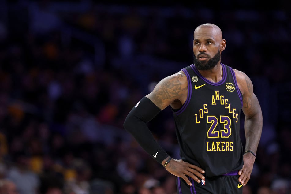LeBron James set to appear in New York as NBA speculation reaches fever pitch