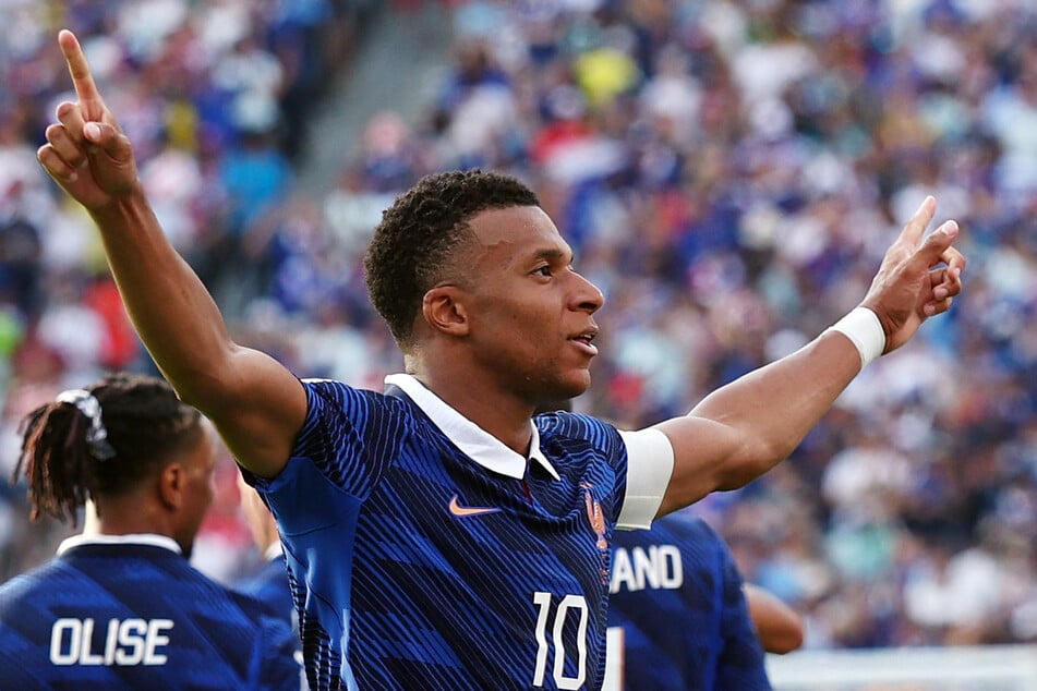 World Cup: Mbappe dazzles as France, Norway, and Mexico march on