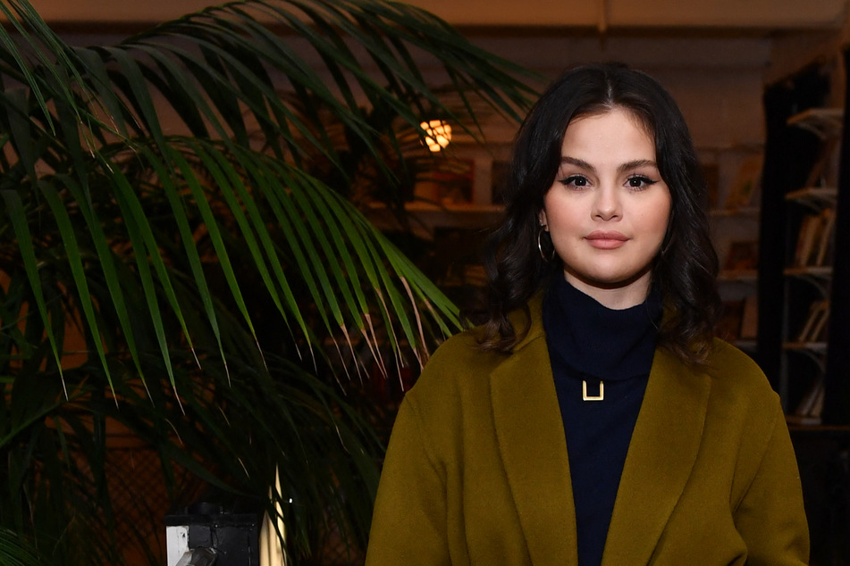 Did Selena Gomez cross the SAG-AFTRA strike picket line?