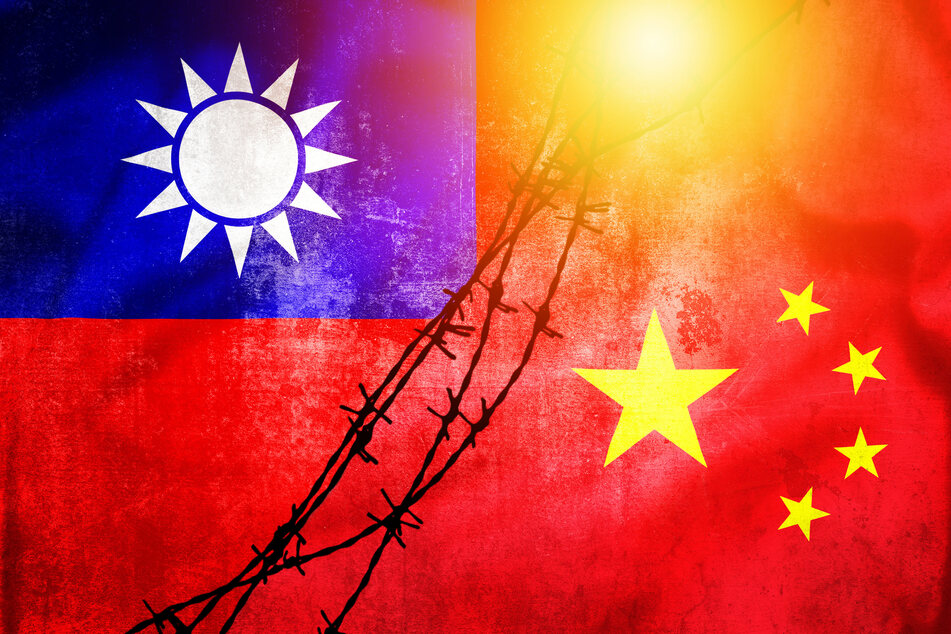 China launches massive military drills around Taiwan: "Independence means war"