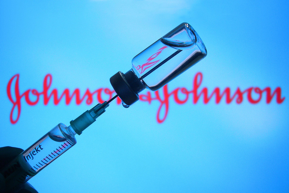 CDC postpones Johnson & Johnson decision, jab remains on pause in US