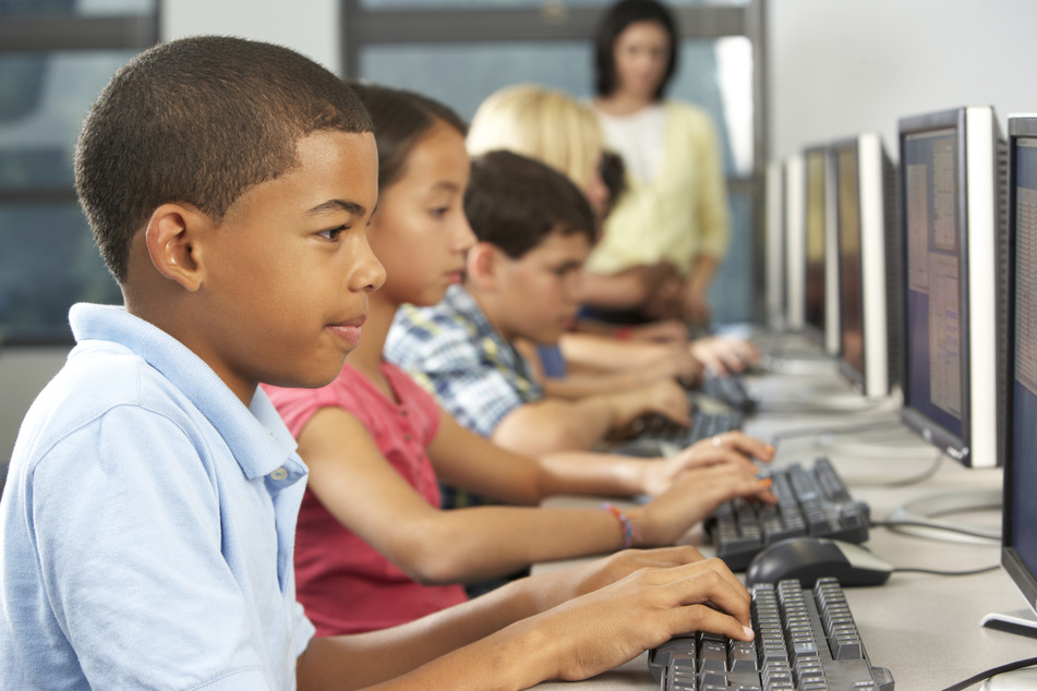 California commits to teaching "media literacy" in public classrooms