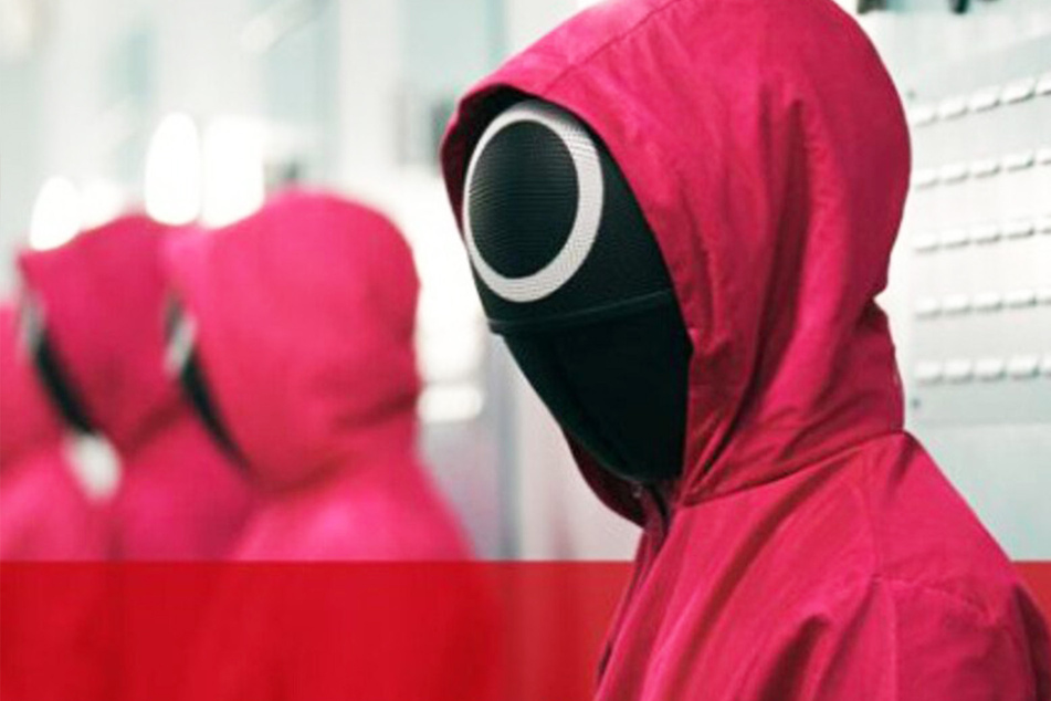 A dangerous game: Real-life Squid Game event is held