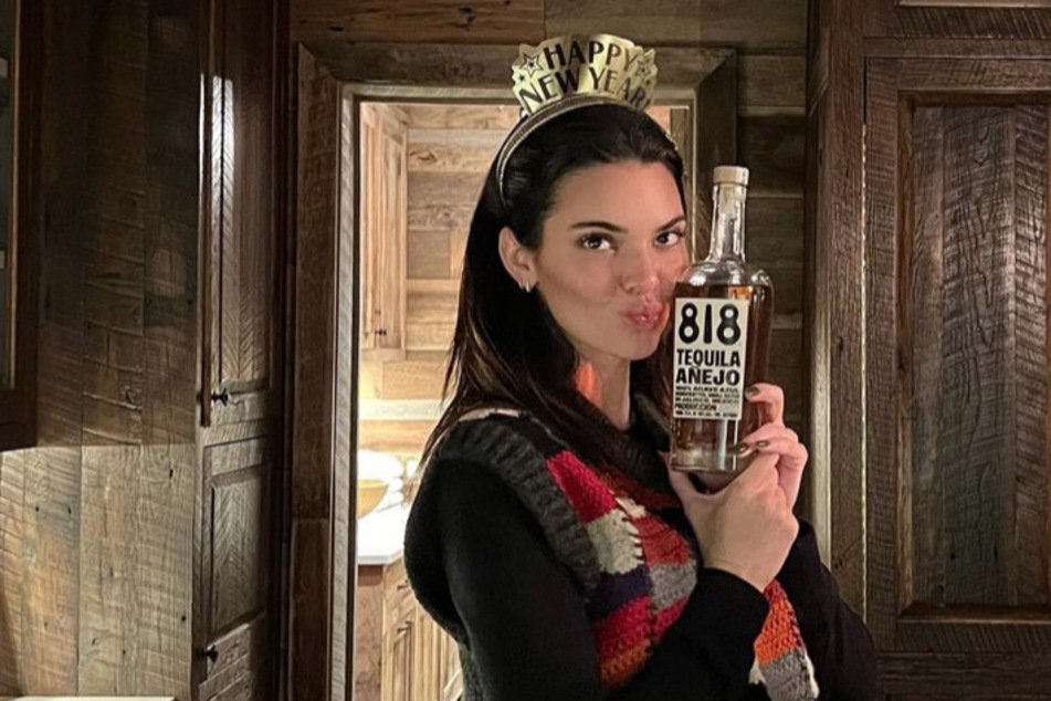 Kendall Jenner's 818 Tequila brand and team were accused of damaging a popular AC/DC mural at Coachella.