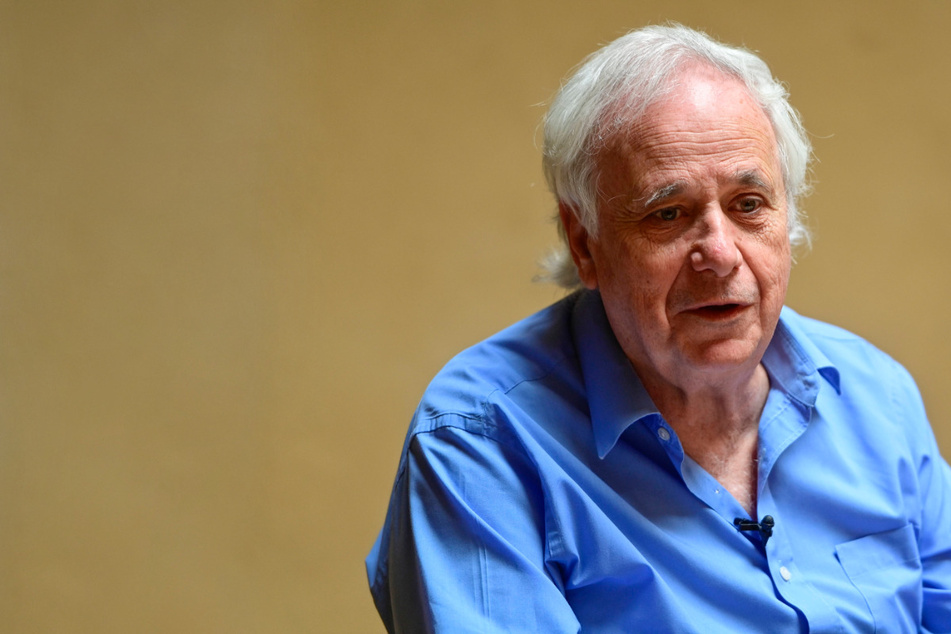 Anti-Zionist Israeli academic Ilan Pappe detained and interrogated by FBI at airport