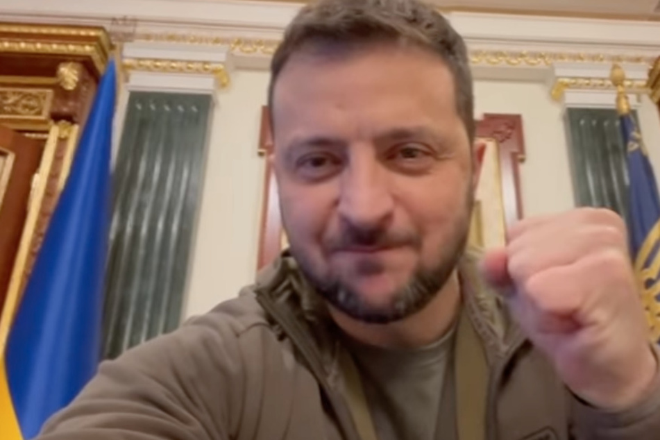 Ukrainian President Volodymyr Zelensky says he is determined to fight for victory after returning from the US.