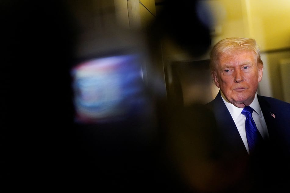 Trump warns Iran of "consequences of not making a deal" ahead of nuclear talks