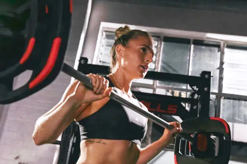 LES MILLS has entered the chat to help you get the strong body of your dreams.