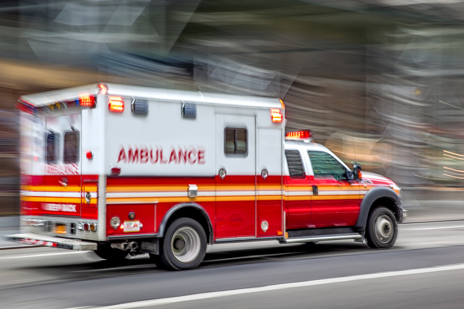 Two-year-old boy miraculously survives fall from 15th floor near Washington