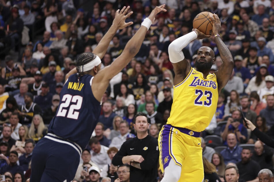 LeBron James breaks NBA all-time field goal record in stunning achievement