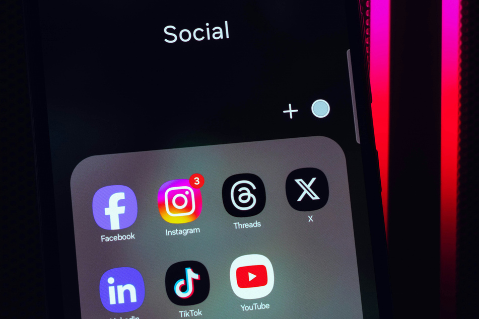 Tech platforms have increasingly come to see the community-driven model as an alternative to professional fact-checking.