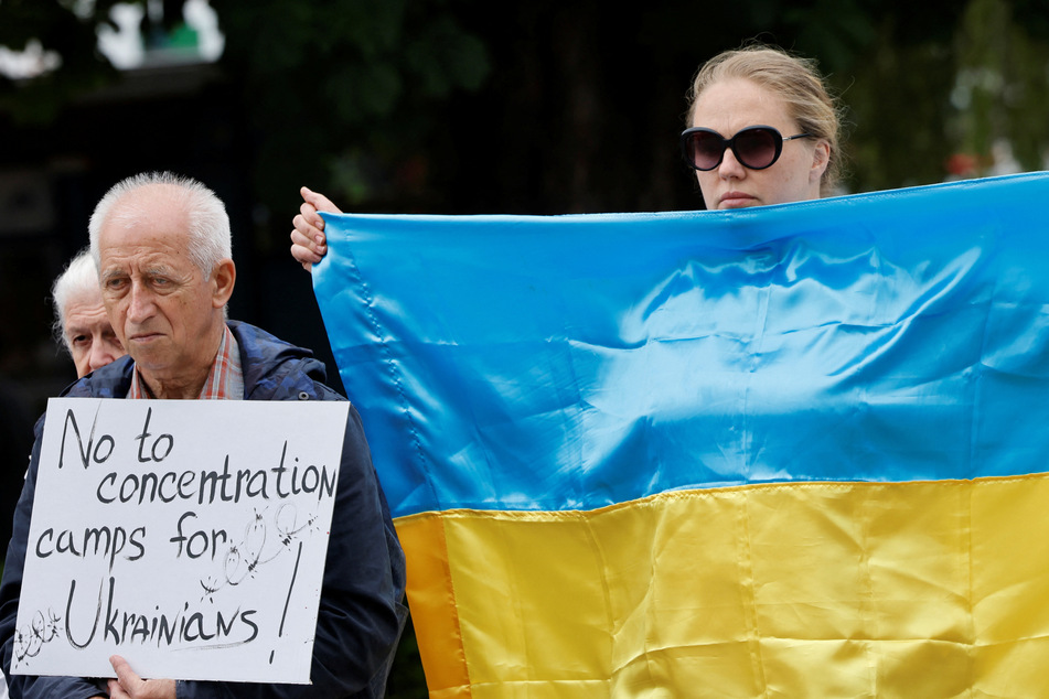 Ukraine and Russia exchange nearly 100 prisoners in largest swap in months