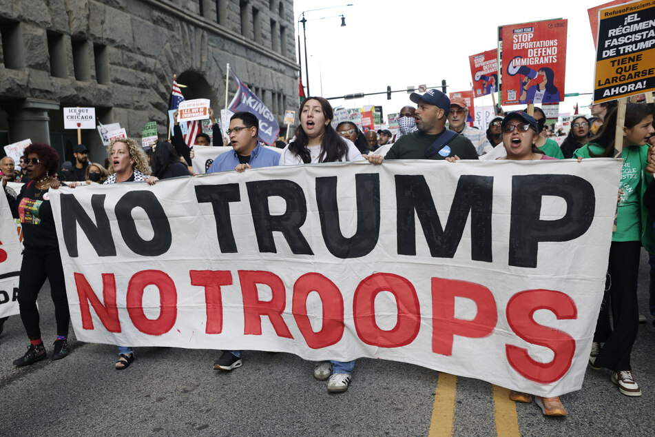 National Guard troops sent by Trump begin pulling out of Chicago and Portland