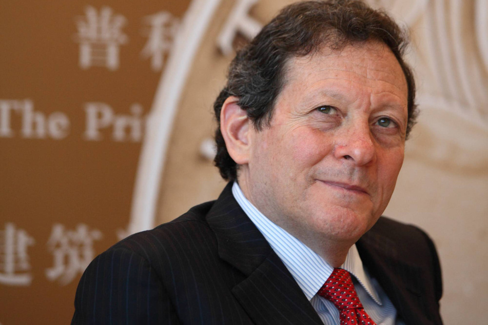 Thomas Pritzker, executive chairman of the Hyatt hotel chain, has resigned after his ties to notorious sex offender Jeffrey Epstein were revealed.