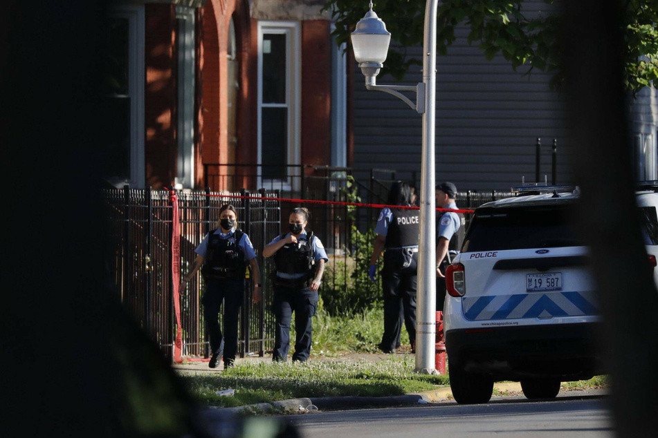 At least four dead and others critically wounded in Chicago shooting