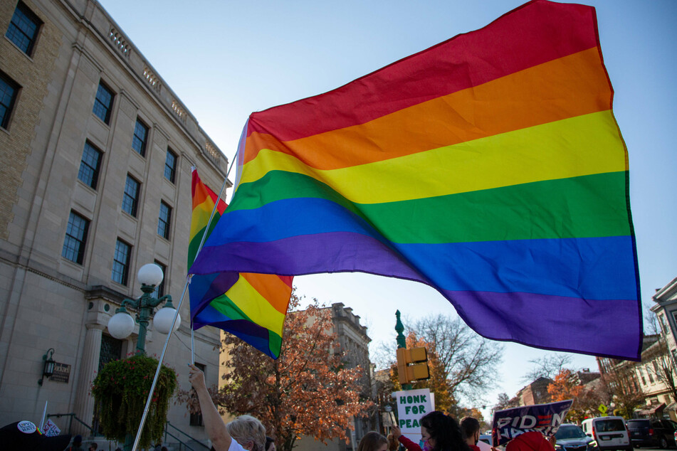 Lawmakers introduce bill to ban conversion therapy in Indiana