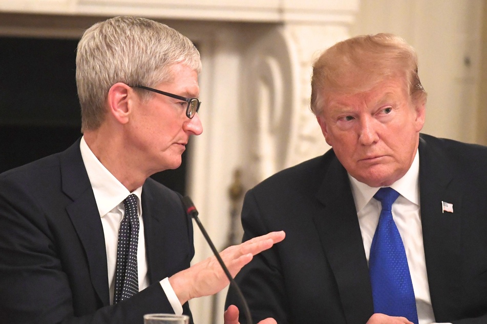 Trump has a "little problem" with Apple CEO over product manufacturing