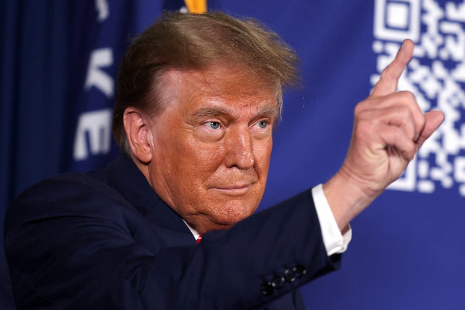 Donald Trump warned his Republican Party not to accept a bipartisan funding deal proposed by senators.