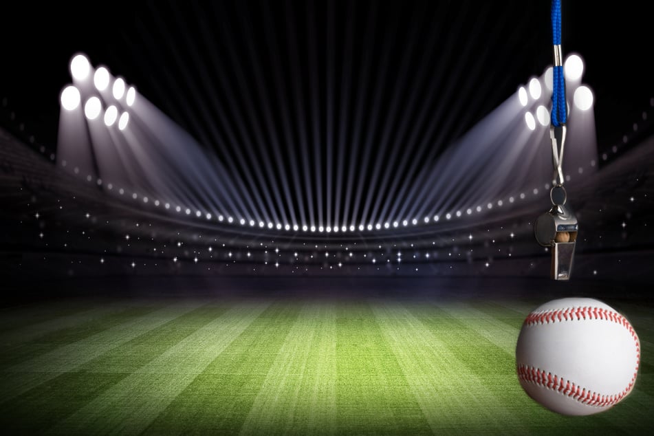 Drunk baseball ref gives middle finger and gets ejected by police
