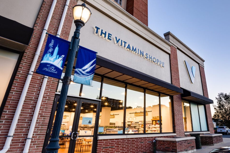 The Vitamin Shoppe Is Giving One Lucky Fitness Fan the Ultimate Arnold Schwarzenegger Meet and Greet
