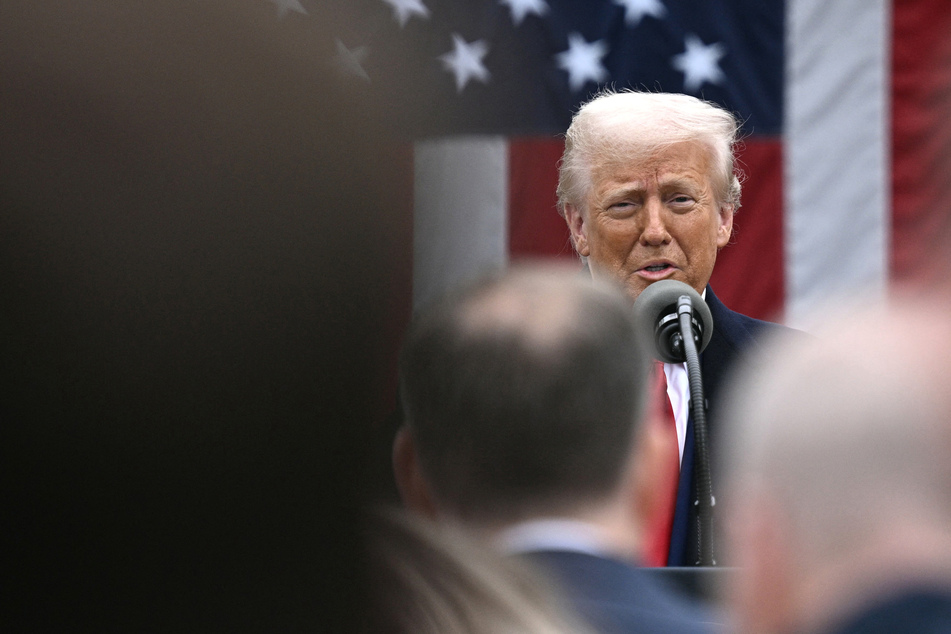 Trump gets law firm to agree to free legal work for White House after executive order threats