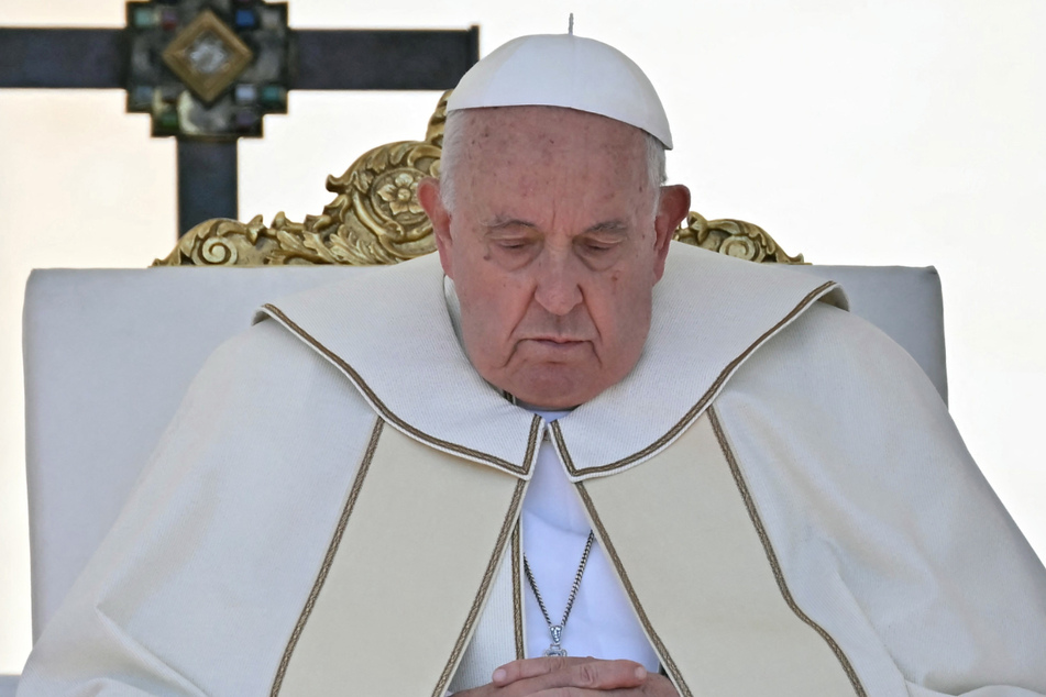 Pope Francis issued an extraordinary apology on Tuesday over his reported use of a gay slur in a closed-door meeting with Italian bishops last week.
