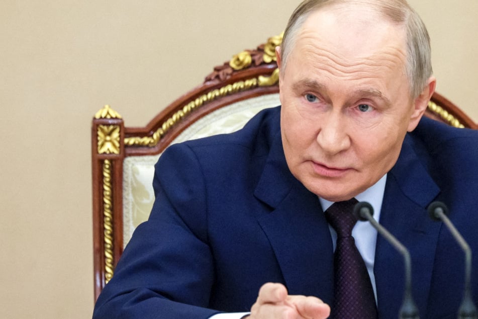 Vladimir Putin says Russia will consider resuming nuclear tests if the US does so.