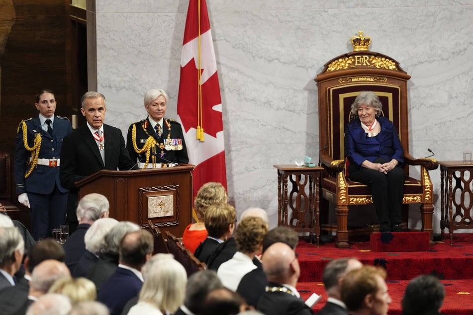 Canada's government is moving to restrict the use of AI to communicate harmful content and block under-16s from accessing social media.