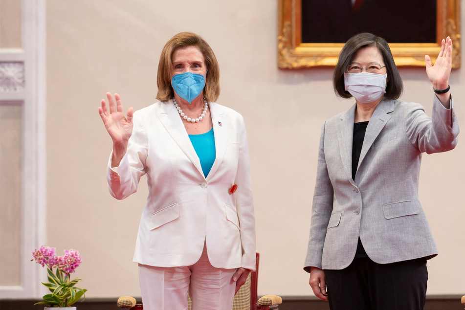 Nancy Pelosi assures Taiwan of US' support during controversial visit