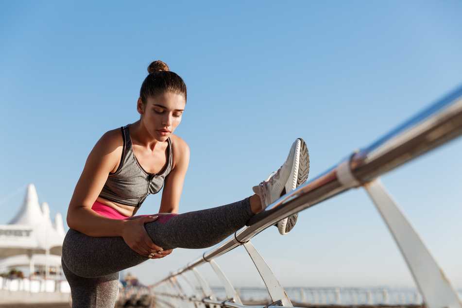 Before and after running, the muscles should be sufficiently stretched.