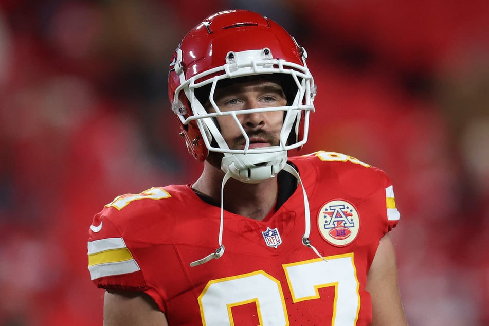 Travis Kelce's current contract with the Kansas City Chiefs extends through 2027.