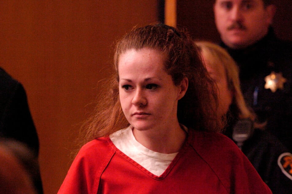 A picture taken on December 4, 2007 shows Christa Pike entering a Knox County Criminal Court in Knoxville, Tennessee. Pike's botched execution has sparked a global call to outlaw the death penalty.