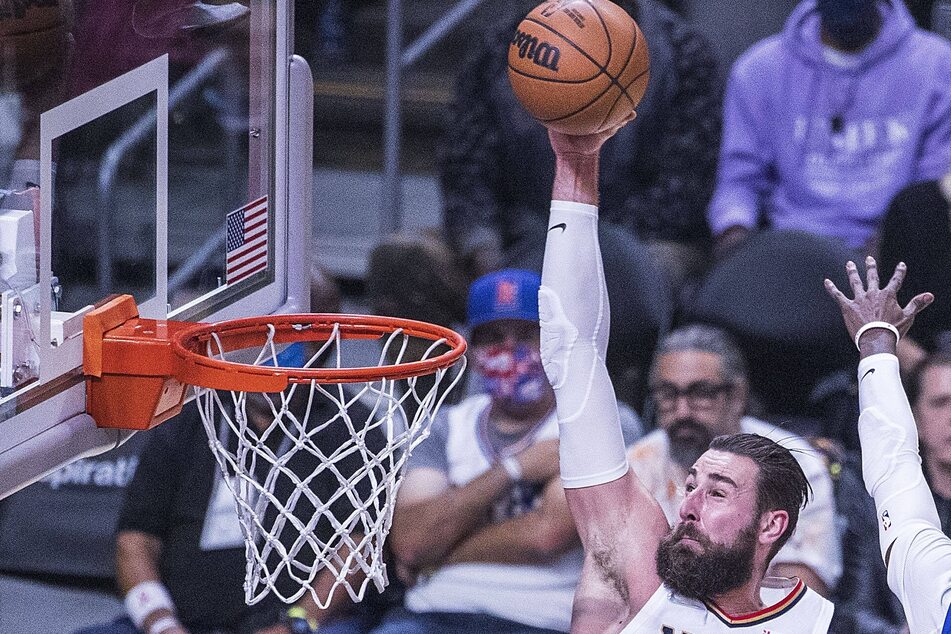 Jonas Valanciunas scored 24 points on Friday night.