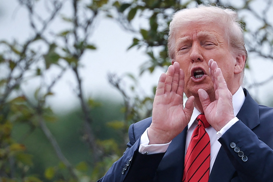 Trump demands release of Colorado official jailed over election denial efforts