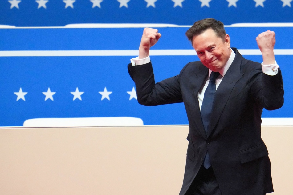 Elon Musk admits to cheating at video games – and claims everybody does it