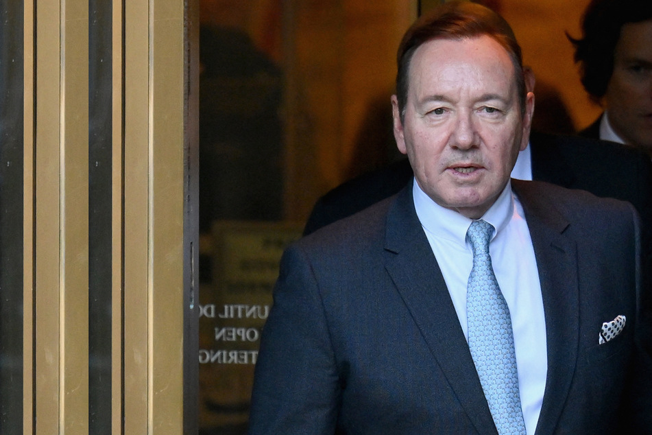 Kevin Spacey opens up in court on "neo-Nazi" dad: "I have never talked about these things"