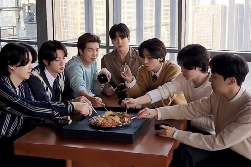 BTS celebrate their One Billion Stream Spotify plaque in style!