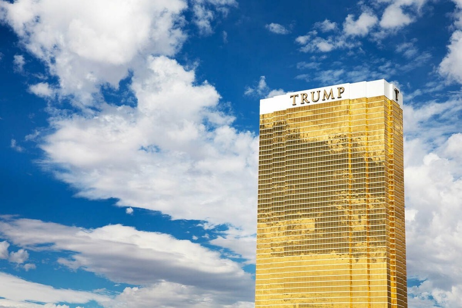 Man makes bomb threat at Trump Hotel claiming Donald Trump ruined his life