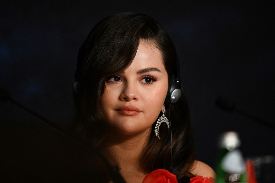 Selena Gomez is fed up with everyone speculating about her appearance.