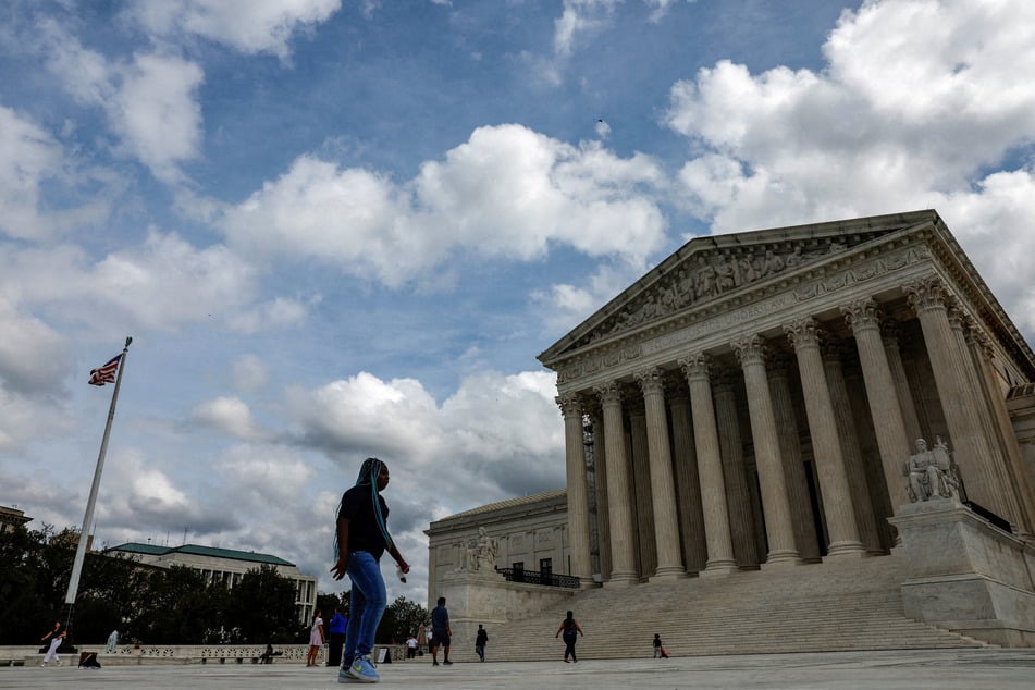 Florida man admits to threatening to kill Supreme Court's chief justice