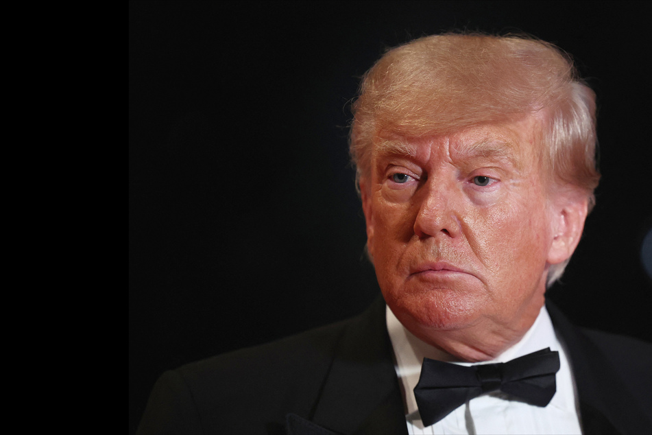 Donald Trump's former testifies as classified docs probe gets a second grand jury!