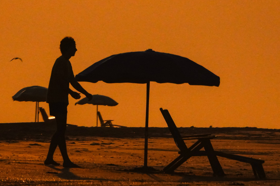 Climate change caused dozens of extra days of extreme heat in last year