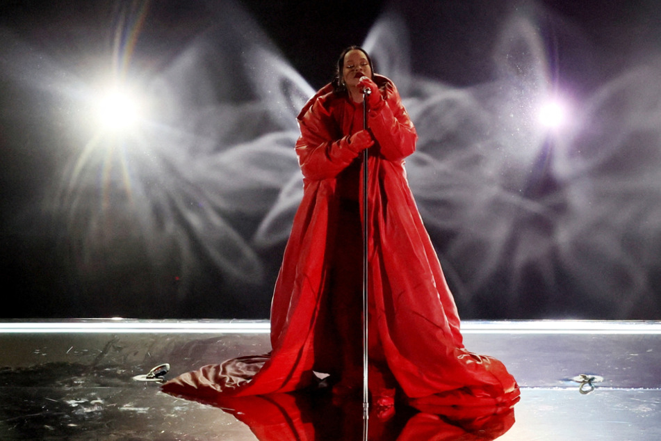 Rihanna has been confirmed to take the stage at the 2023 Oscars next month!