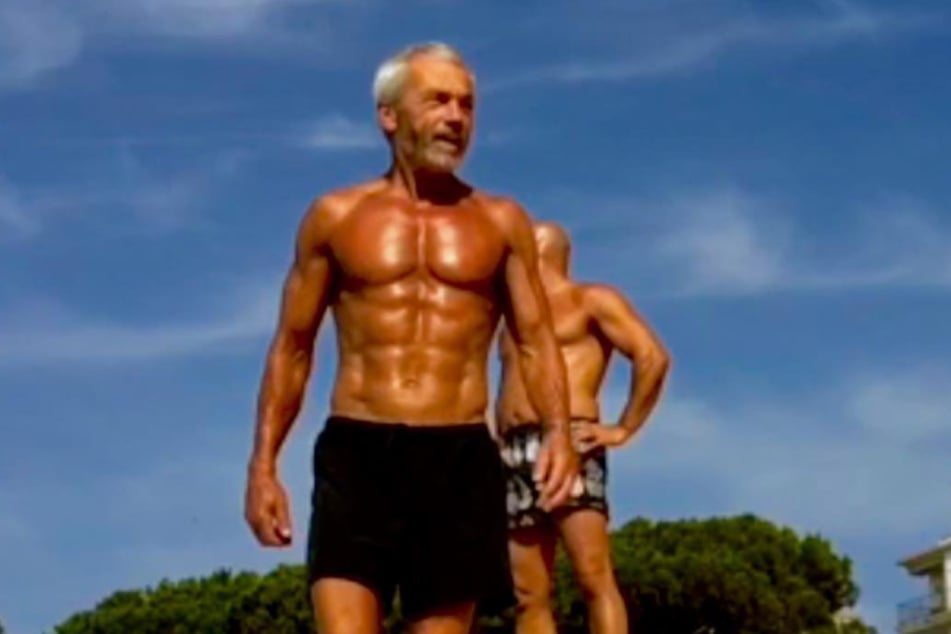 It doesn't matter if there is rain or snow, this fit grandpa is always ready to train outside.