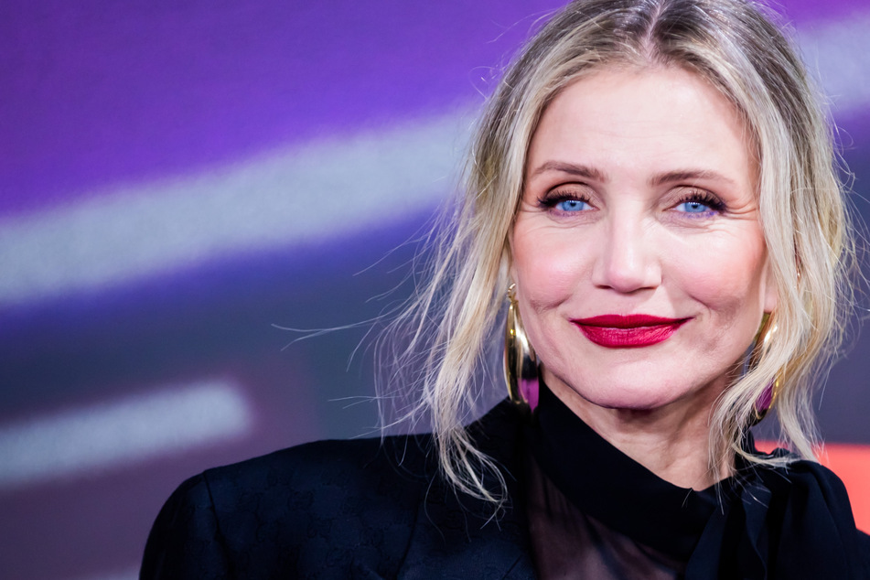 Cameron Diaz drops surprise baby news!