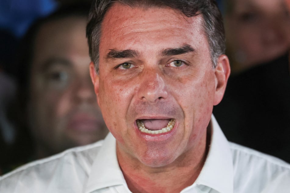 Flavio Bolsonaro to be granted US visa as he flees Brazil after election loss