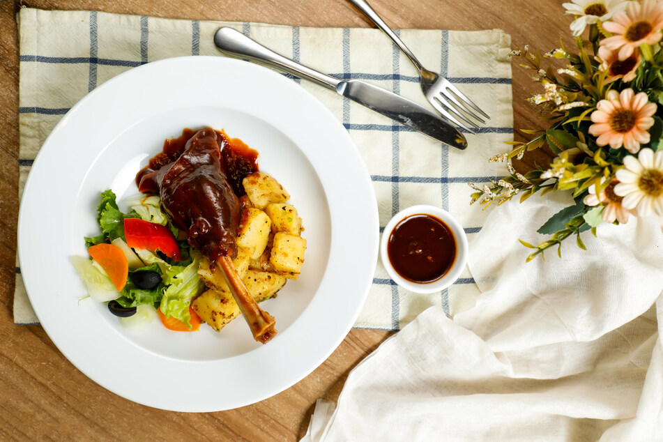 Osso buco doesn't have to be beef – you can also make it with lamb shanks.