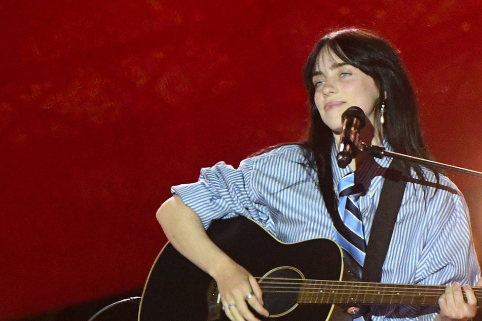 Billie Eilish unveils plans for solar-powered Lollapalooza set