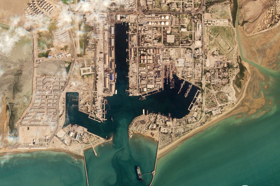 The US military announced plans to blockade all Iranian ports starting Monday at 10 AM ET in the latest escalation against Tehran.